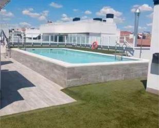 Swimming pool of Apartment for sale in  Sevilla Capital  with Swimming Pool