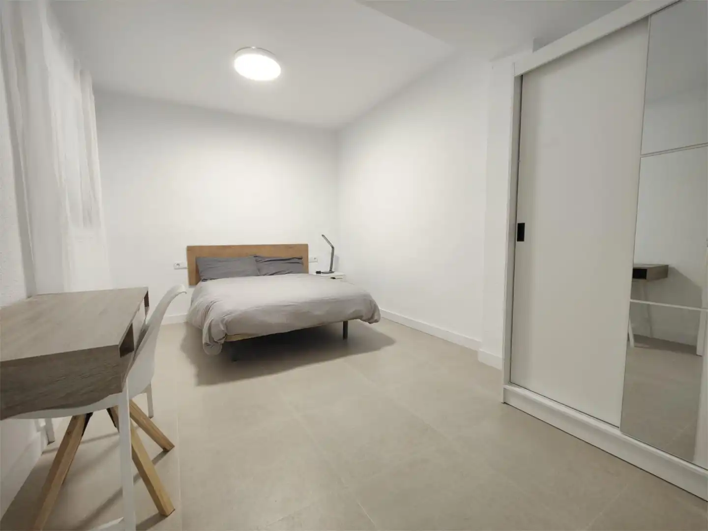 Room in Carrer del Degà Martí, 22, Parque Ribalta - Plaza de Toros