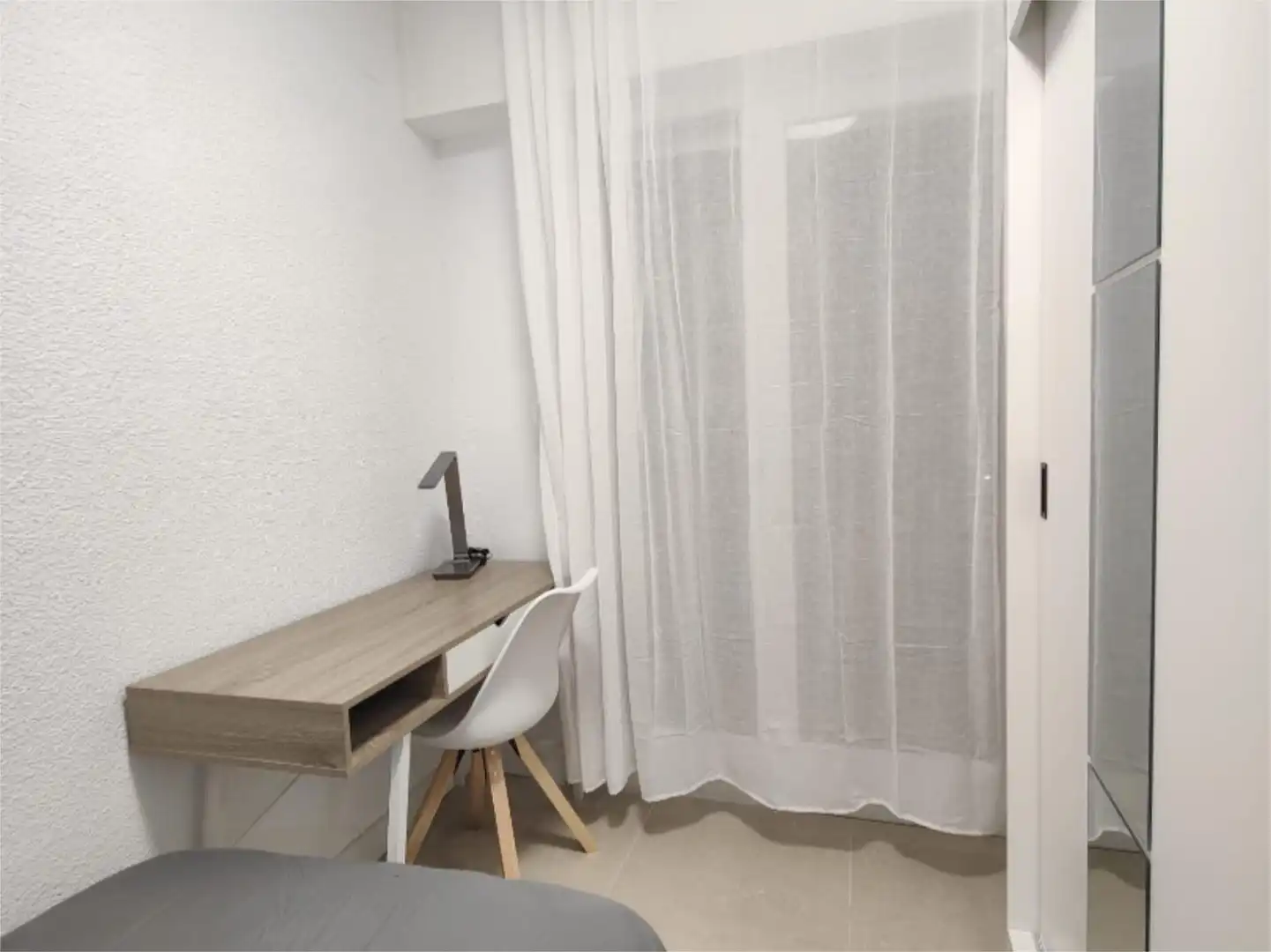 Room in Carrer del Degà Martí, 22, Parque Ribalta - Plaza de Toros