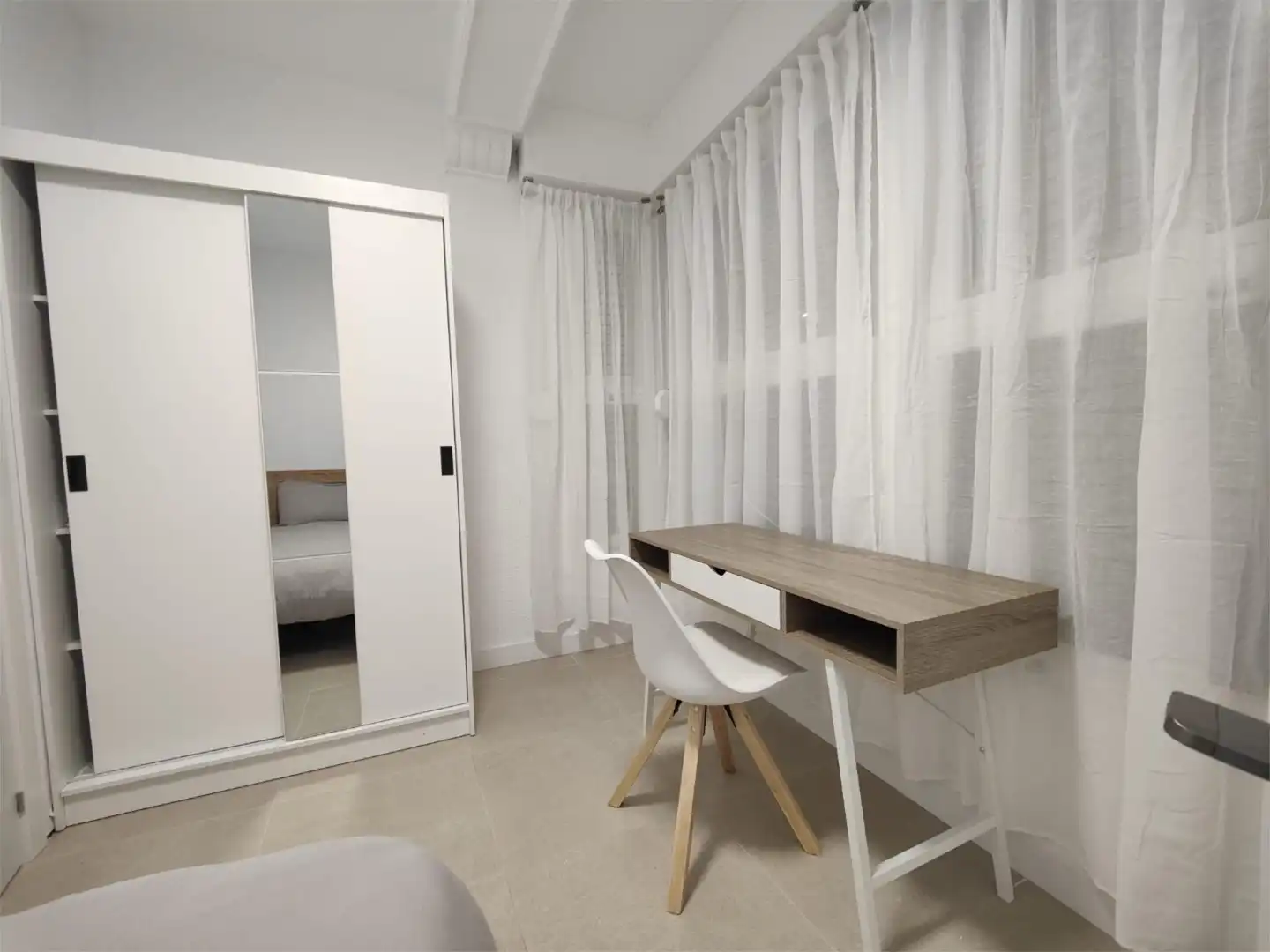 Room in Carrer del Degà Martí, 22, Parque Ribalta - Plaza de Toros
