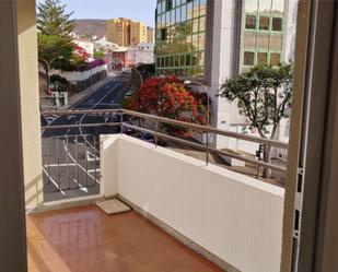 Vista exterior de Pis en venda en  Santa Cruz de Tenerife Capital amb Terrassa i Balcó