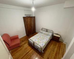 Bedroom of Study to share in Valladolid Capital  with Parquet flooring, Oven and Washing machine