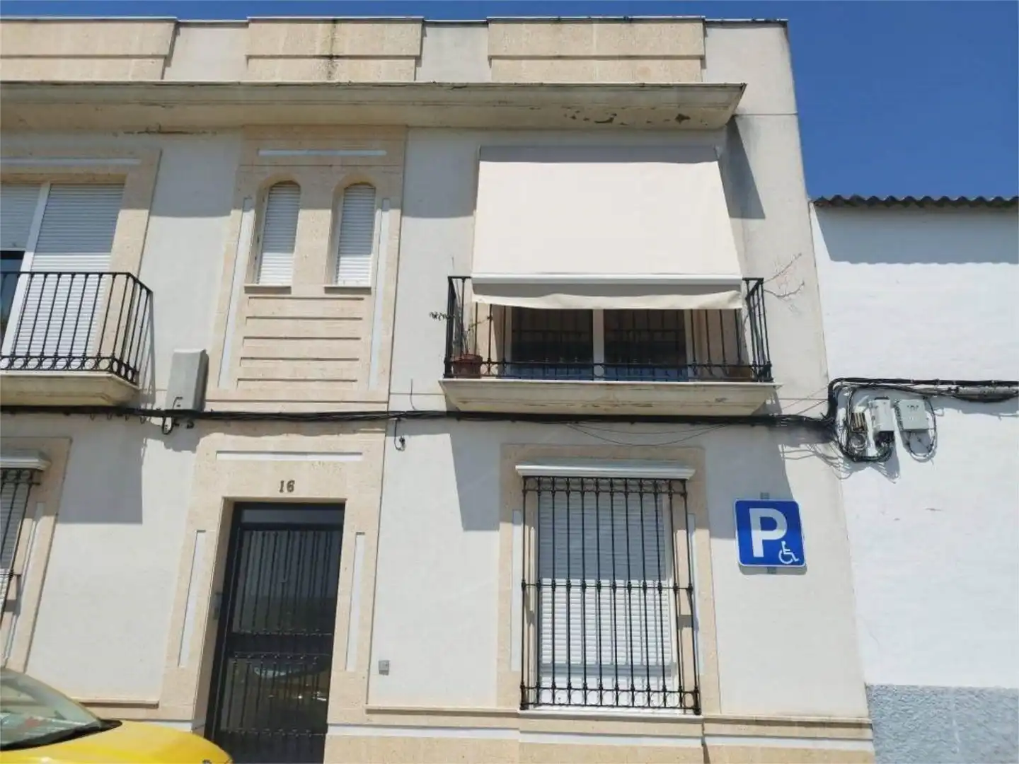 Vista exterior de Piso en venta en La Puebla del Río con Aire acondicionado, Calefacción y Terraza