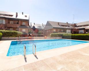 Swimming pool of Flat for sale in Villanueva del Pardillo  with Swimming Pool