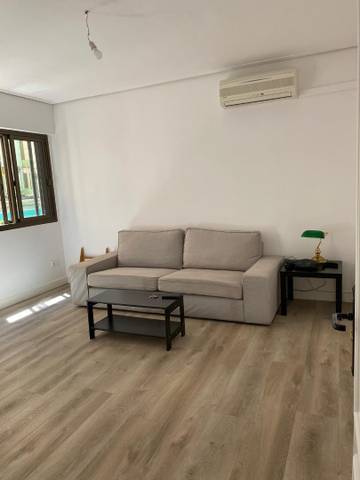 Piso en Alquiler en Calle del Limón, 21 en Universidad - Malasaña