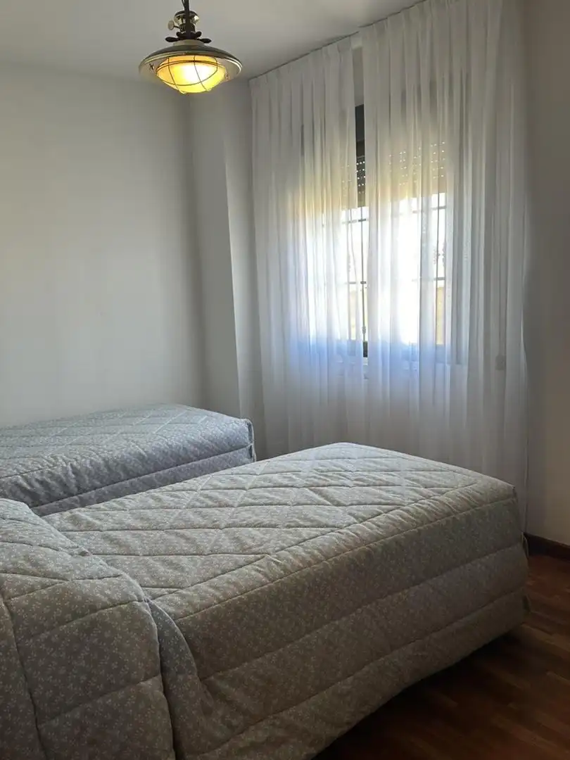 Bedroom of Houses for sale in Villamartín de Don Sancho  with Heating, Parquet flooring and Storage room