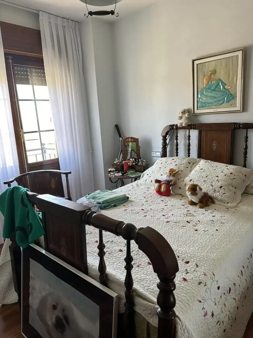 Bedroom of Houses for sale in Villamartín de Don Sancho  with Heating, Parquet flooring and Storage room