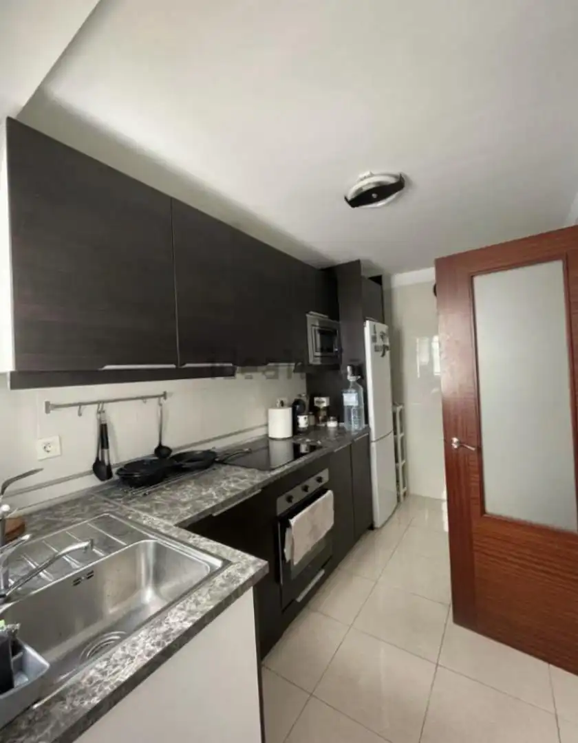 Habitación en Avenida las Palmeras, 18, Gracia Cocina de Piso para compartir en San Cristóbal de la Laguna con Amueblado, Lavadora y Microondas