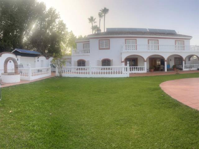 Casa-chalet en Venta en Avenida las Golondrinas, 61 en Los Barrios