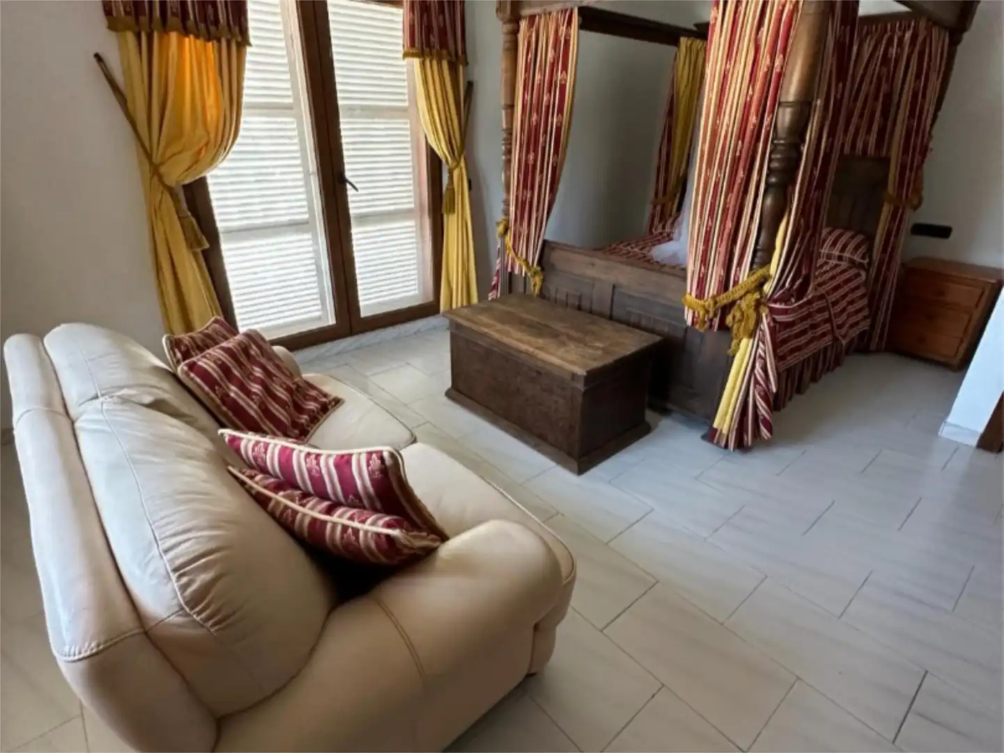 Houses for sale in Avenida las Golondrinas, 61, Los Barrios