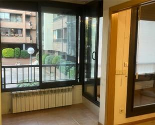 Bedroom of Flat for sale in  Madrid Capital  with Air Conditioner, Terrace and Swimming Pool