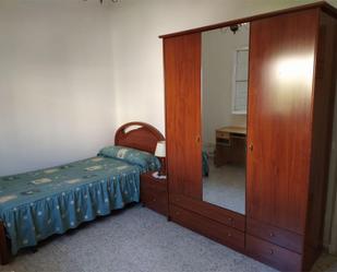 Flat to share in Calle Hornos Caleros, 6, Centro