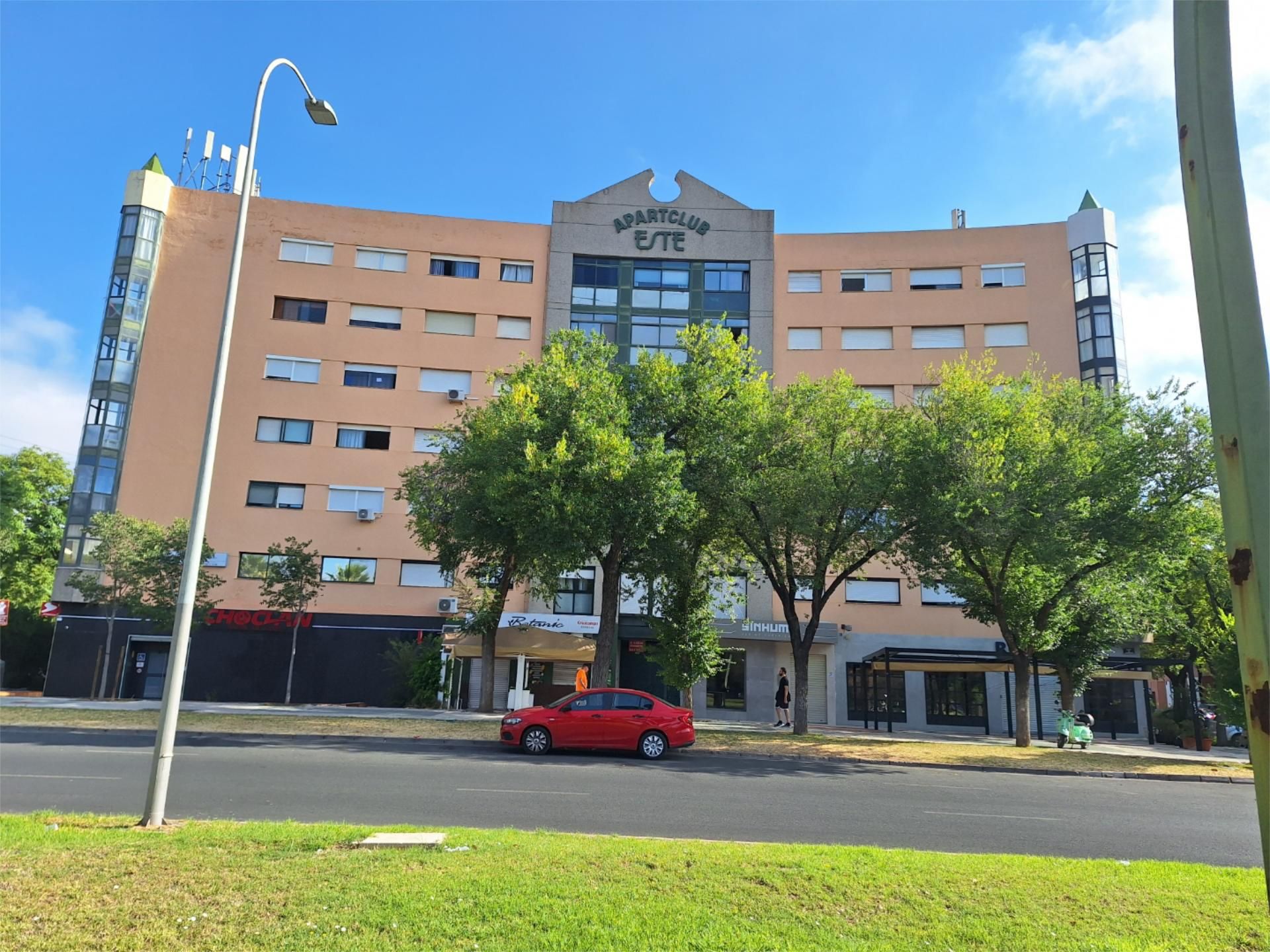 Exterior view of Apartment for sale in  Sevilla Capital  with Terrace and Balcony