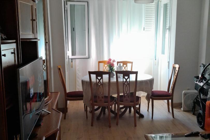 Flat to share in Calle de Santo Domingo, 17, La Fortuna, Madrid - image 1 Photo 1 of Flat to share in Calle de Santo Domingo, 17, La Fortuna, Madrid