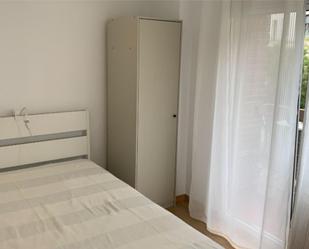 Bedroom of Flat to rent in  Madrid Capital  with Air Conditioner and Balcony