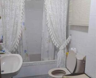 Bathroom of House or chalet for sale in Lucena