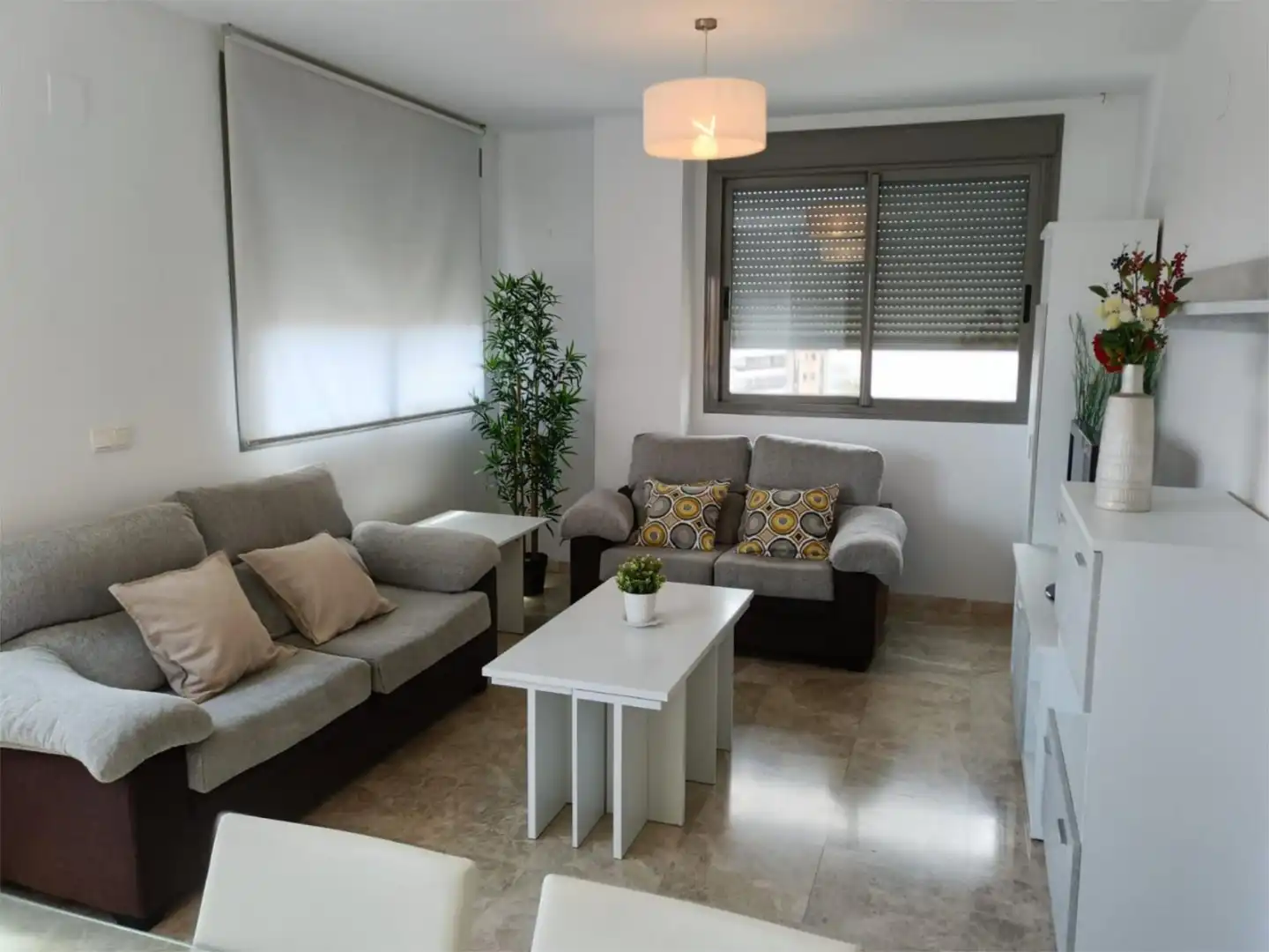 Flat for sale in Calle Héroes de Chernóbil, 1, Ollerías - San Cayetano Living room of Flat for sale in Córdoba with Air Conditioner, Heating and Swimming Pool