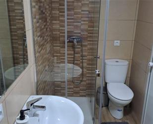 Bathroom of Flat to share in Antequera  with Balcony