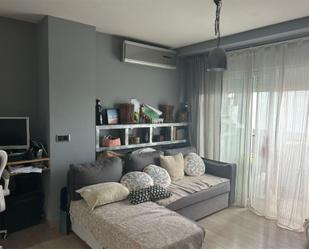 Living room of Flat for sale in Figueres  with Air Conditioner and Balcony