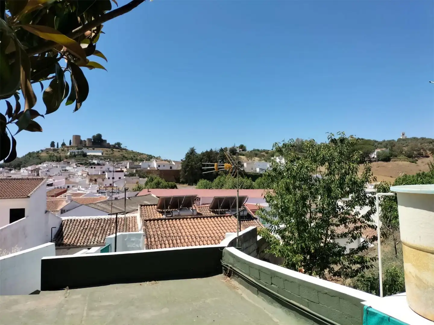 Casa adosada en venda a Calle de la Olla, 38, Constantina