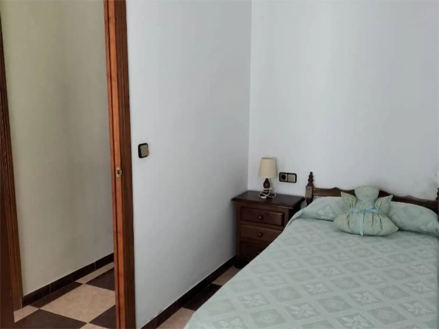 Casa adosada en venda a Calle de la Olla, 38, Constantina