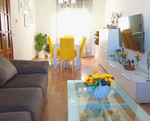 Living room of Single-family semi-detached for sale in Mancha Real  with Air Conditioner, Terrace and Balcony
