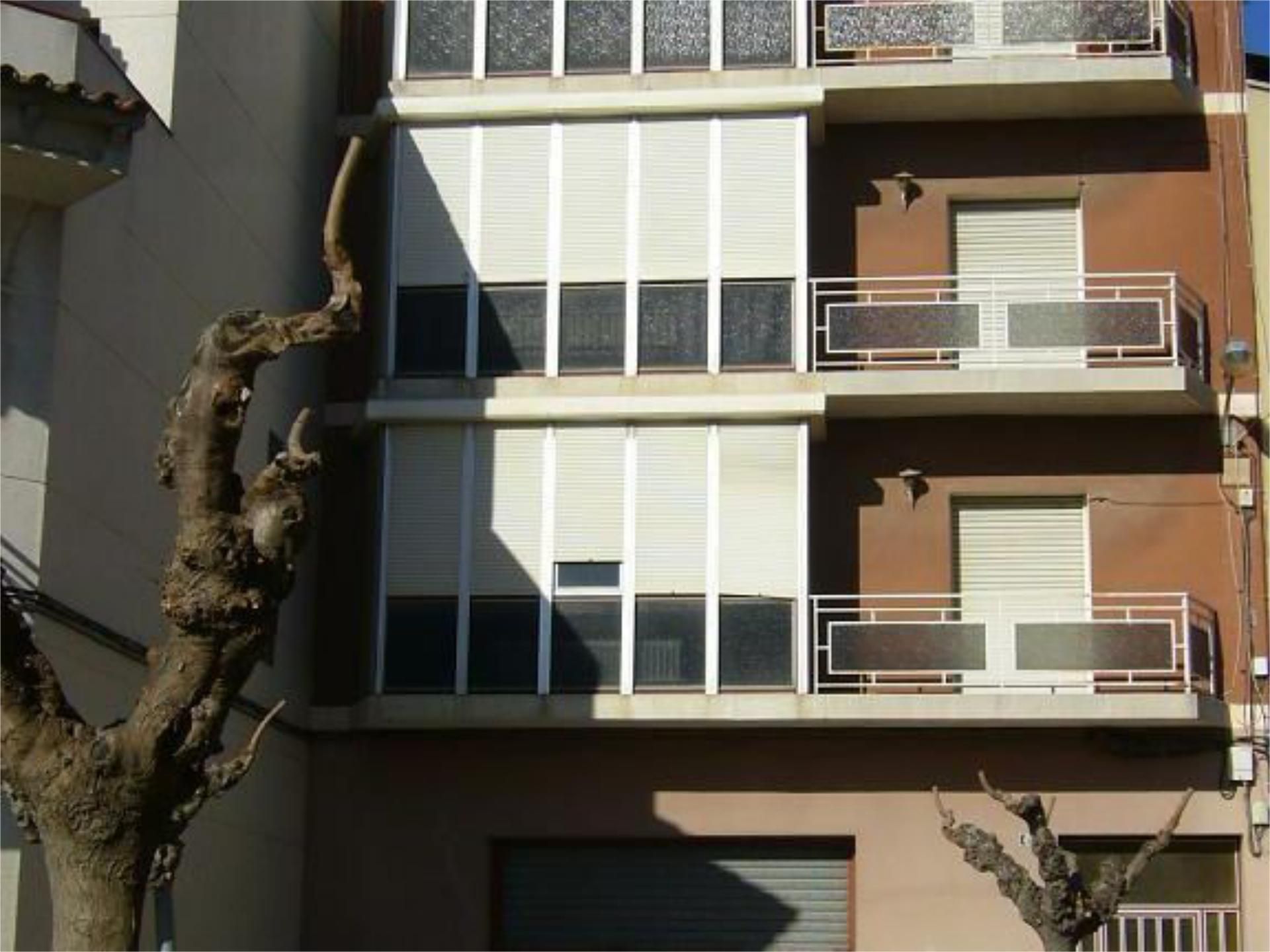 Vista exterior de Pis en venda en La Granada