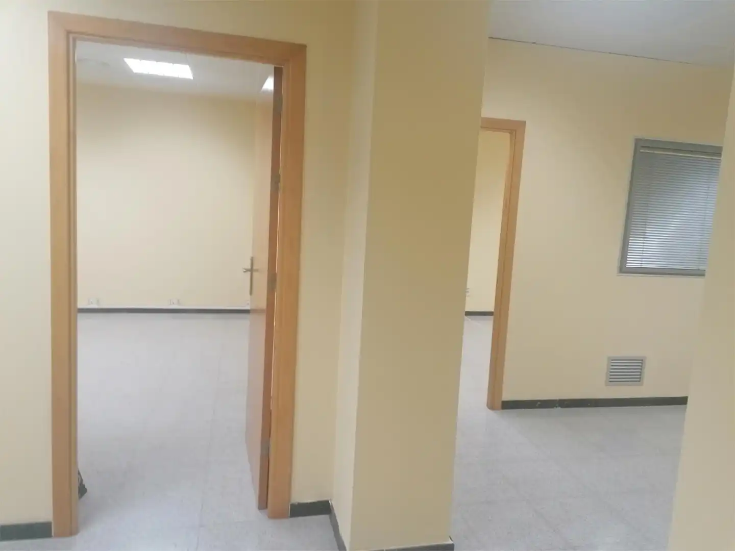 Oficina en venda a Calle Juan Gutemberg, 20, Los Tarahales - La Paterna Oficina en venda en Las Palmas de Gran Canaria