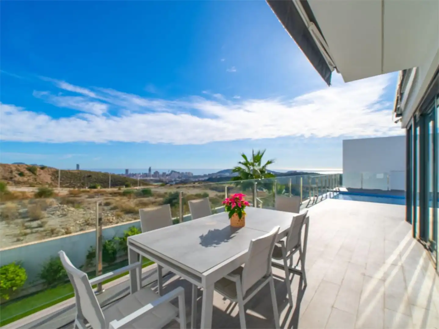 Casa adosada en venda a Calle Toledo, 7, Balcón de Finestrat - Terra Marina Terrassa de Casa adosada en venda en Finestrat amb Aire condicionat, Calefacció i Jardí privat