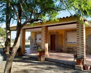 Vista exterior de Finca rústica en venda en Torre-Pacheco amb Aire condicionat, Terrassa i Piscina