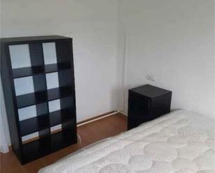 Bedroom of Flat to rent in Siero