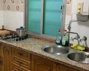 Kitchen of Flat to share in  Córdoba Capital  with Air Conditioner