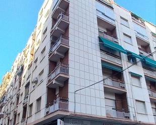 Vista exterior de Pis en venda en  Granada Capital amb Terrassa i Balcó