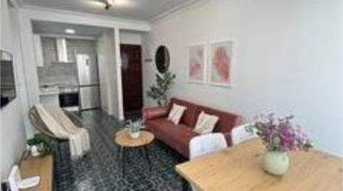 Piso de alquiler en Calle Playa de Marbella, 3, El Torrejón - El Cerezo, Sevilla Capital - imagen 3 Foto 3 de Piso de alquiler en Calle Playa de Marbella, 3, El Torrejón - El Cerezo, Sevilla Capital