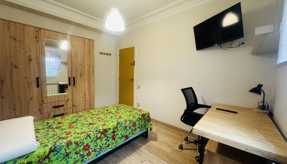 Habitación en Calle Obispo Covarrubias, 14, Ciudad Jardín - Parque Roma, Zaragoza Capital - imagen 1 Foto 1 de Habitación en Calle Obispo Covarrubias, 14, Ciudad Jardín - Parque Roma, Zaragoza Capital