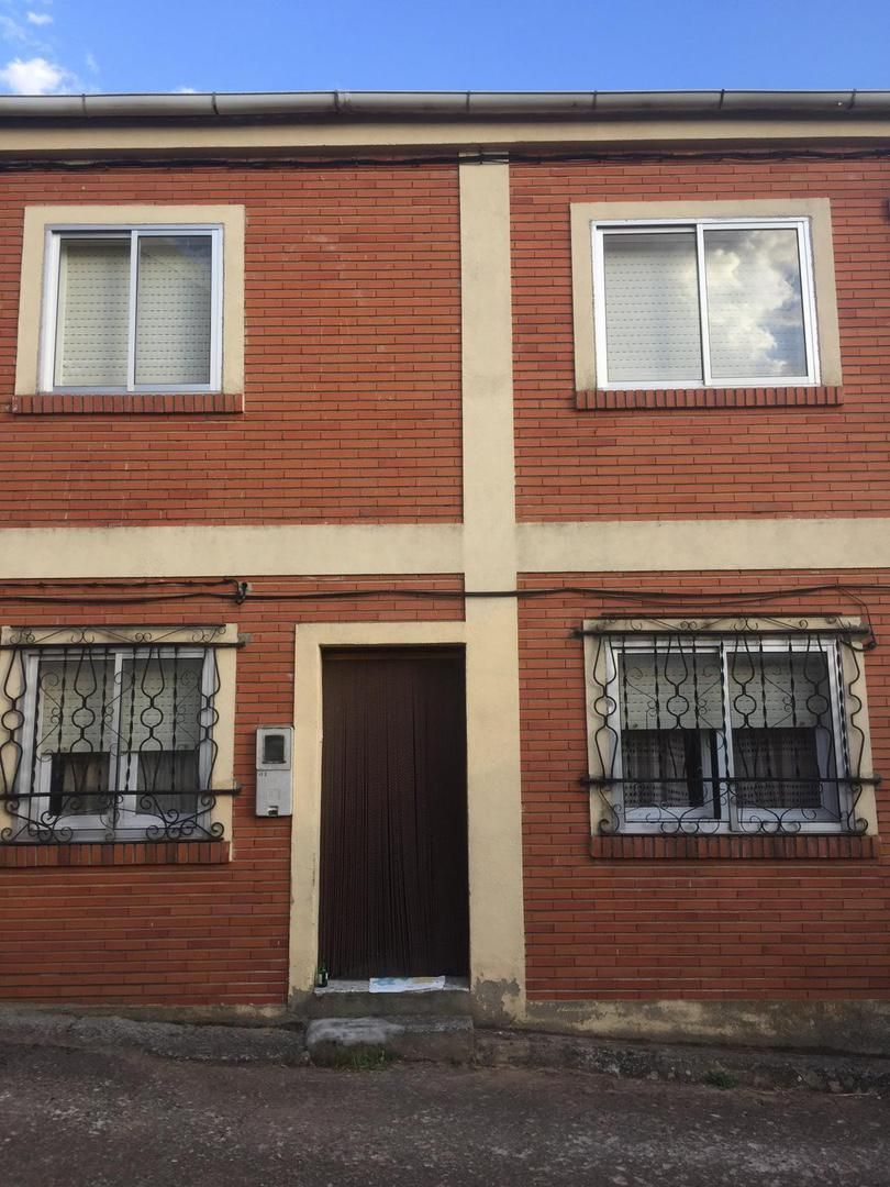Exterior view of Flat for sale in Burgo de Osma - Ciudad de Osma  with Heating, Furnished and Washing machine