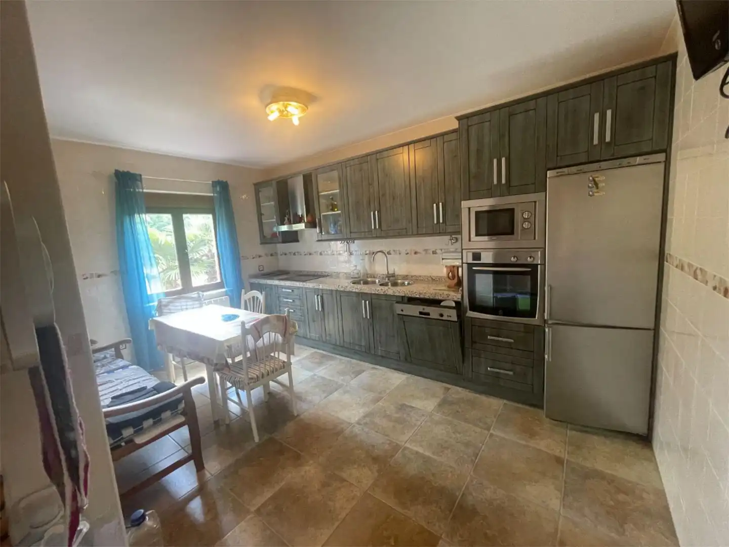 Casa o chalet en venta en Calle Piedrahita, 24, Horcajo Medianero Cocina de Casa o chalet en venta en Horcajo Medianero con Calefacción, Jardín privado y Terraza