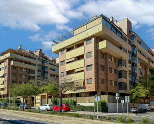 Vista exterior de Pis en venda en Rivas-Vaciamadrid amb Aire condicionat i Piscina