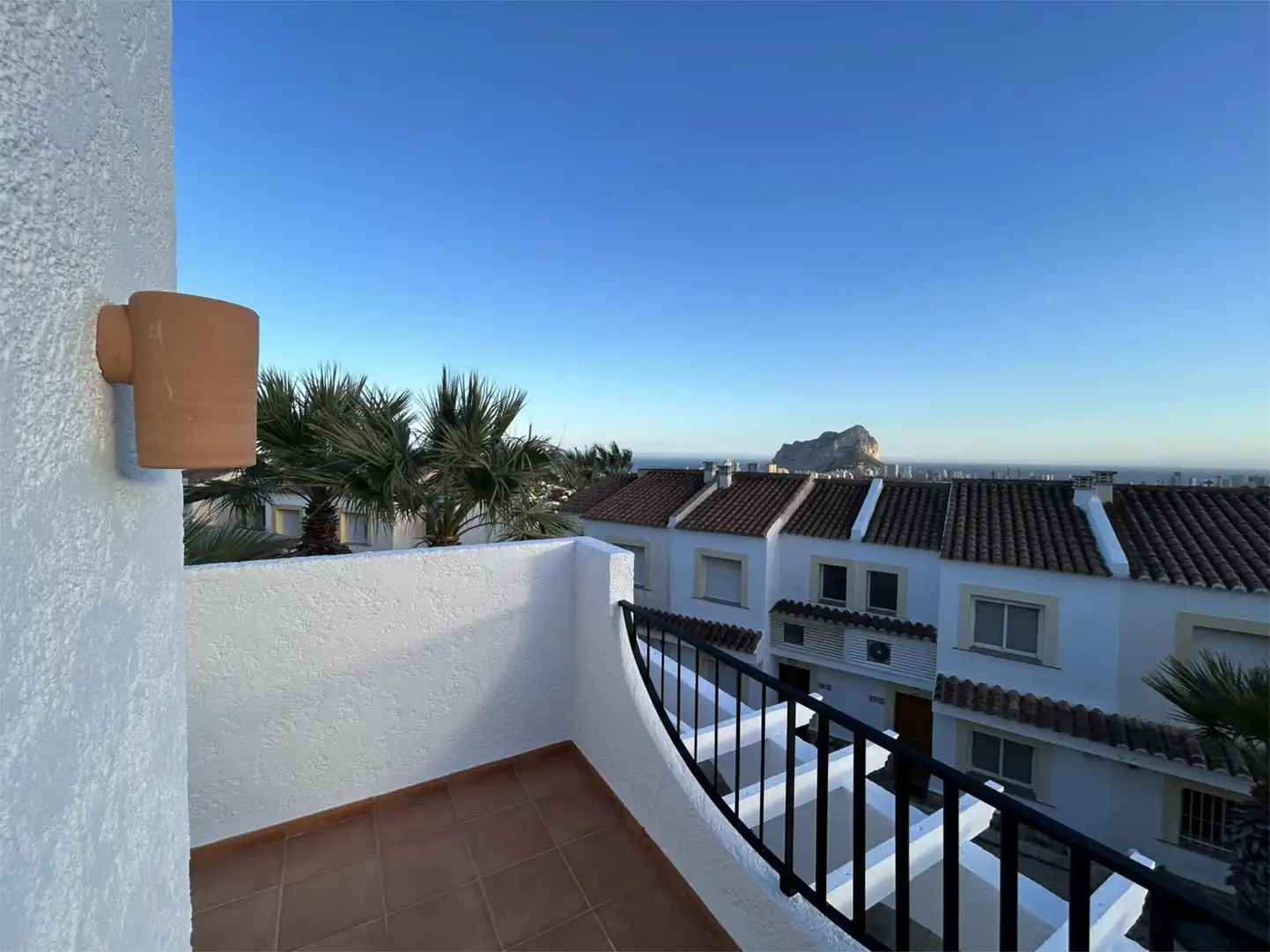 Casa adosada en venta en Partida Tosal de la Cometa, 1b, Cometa Vista exterior de Casa adosada en venta en Calpe / Calp con Aire acondicionado y Terraza