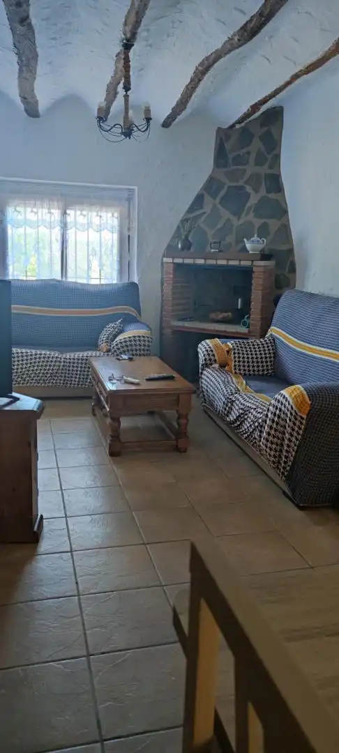 Casa o chalet en venta en Calle del Tejo, 5, Peal de Becerro Sala de estar de Casa o chalet en venta en Peal de Becerro con Aire acondicionado, Calefacción y Jardín privado