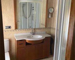 Bathroom of Single-family semi-detached for sale in Salamanca Capital  with Terrace