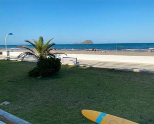 Vista exterior de Casa o xalet en venda en La Manga del Mar Menor amb Terrassa i Piscina