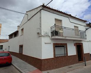Exterior view of Single-family semi-detached for sale in Villa del Río  with Air Conditioner, Terrace and Balcony