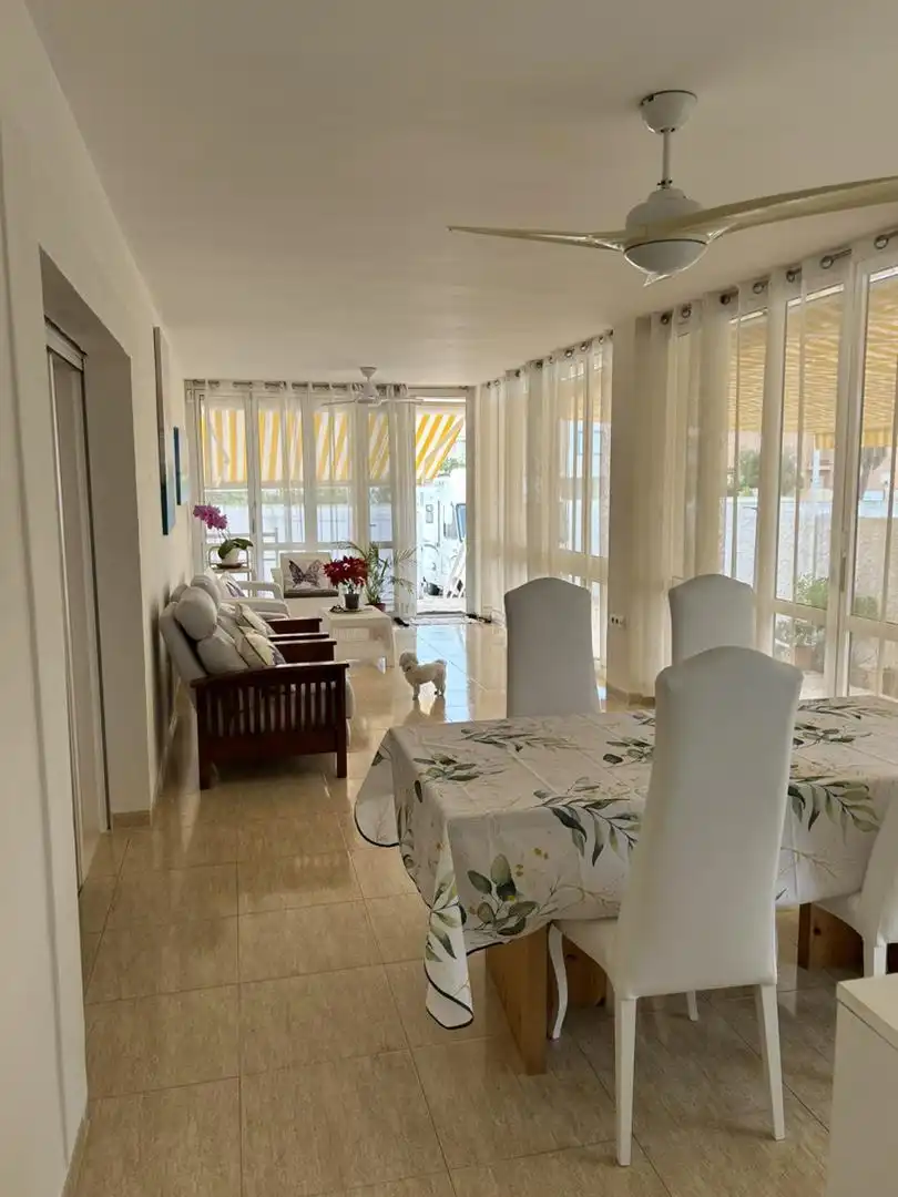 Menjador de Casa o xalet en venda en La Manga del Mar Menor amb Aire condicionat, Calefacció i Jardí privat