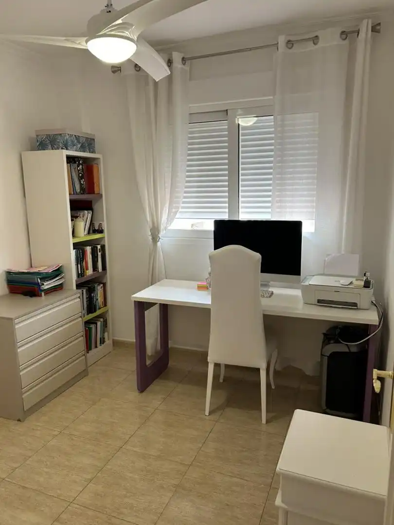 Dormitori de Casa o xalet en venda en La Manga del Mar Menor amb Aire condicionat, Calefacció i Jardí privat