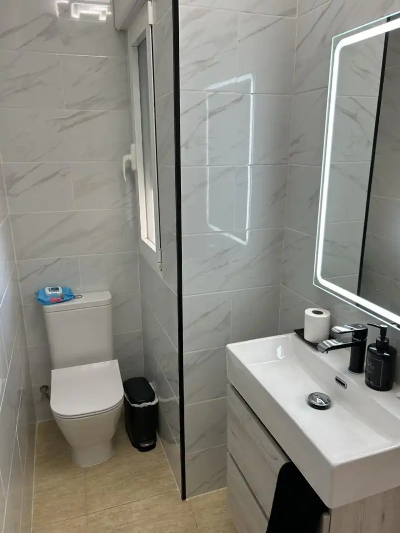 Bany de Casa o xalet en venda en La Manga del Mar Menor amb Aire condicionat, Calefacció i Jardí privat