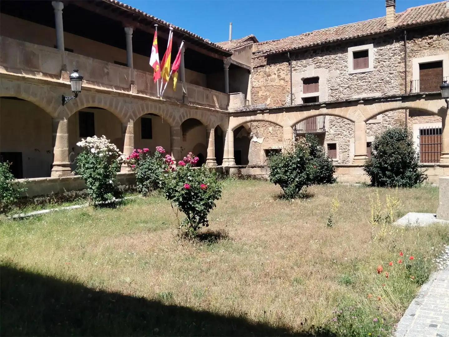 Casa adosada en venta en Calle Convento, 5, Aldeanueva de Santa Cruz Vista exterior de Casa adosada en venta en Aldeanueva de Santa Cruz