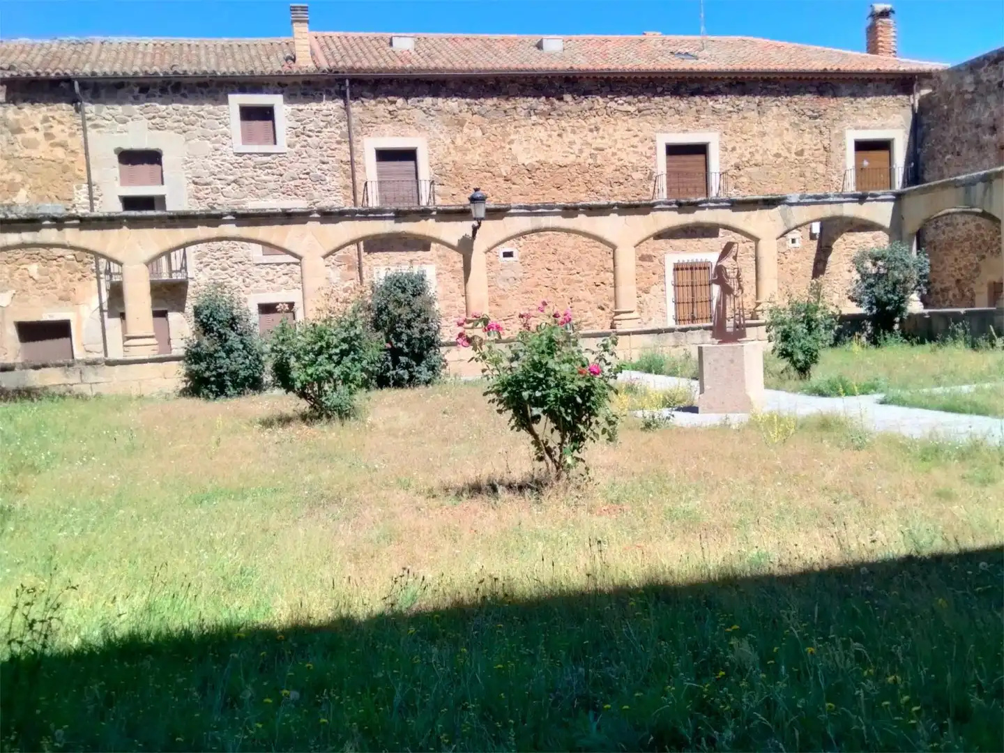 Casa adosada en venta en Calle Convento, 5, Aldeanueva de Santa Cruz Jardín de Casa adosada en venta en Aldeanueva de Santa Cruz