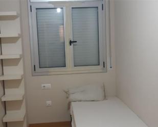 Bedroom of Flat to share in Rosselló  with Heating, Parquet flooring and Furnished