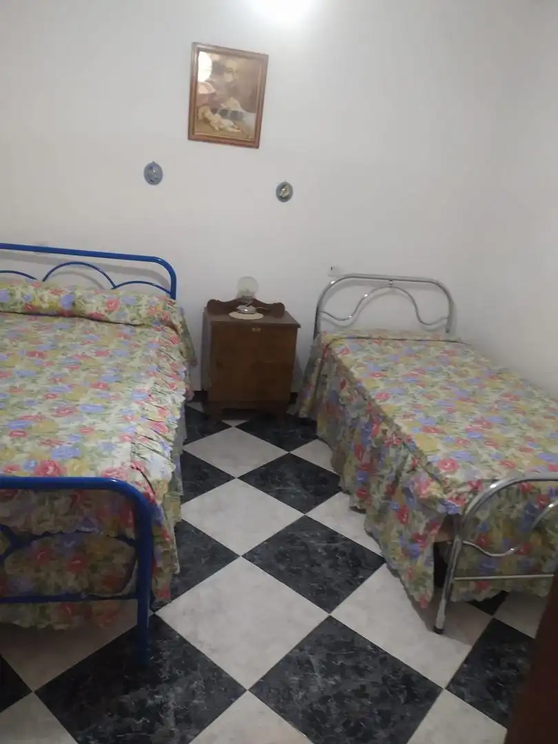 Habitación de Casa adosada en venta en Orce con Calefacción, Terraza y Trastero